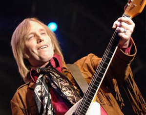 This is Tom Petty. I'm sorry I couldn't find a picture of Jeff Lynne on Creative Commons because he's equally awesome.